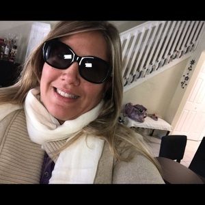 Meet your Posher, Veronica